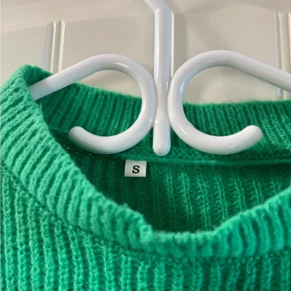 Green Ribbed Sweater - Picture 3 of 4